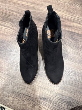 Dolce Vita Black Suede Pointed Ankle Booties with Pull Tab